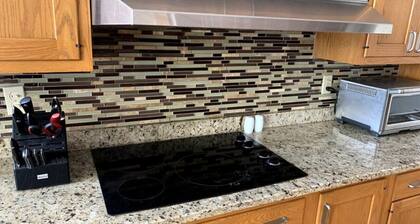 All Inclusive Getaway ( The Pool House )