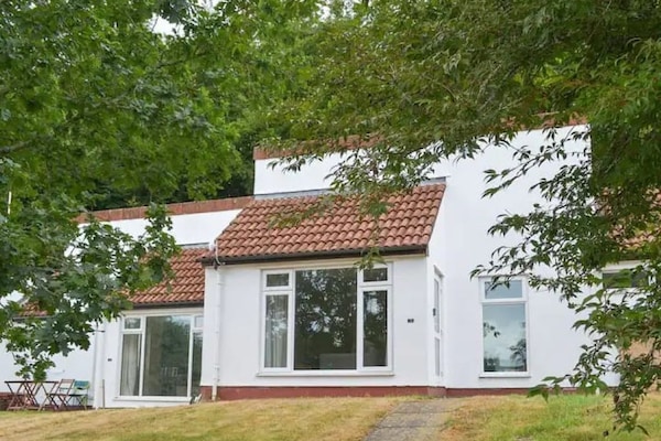 Martins Roost. Cosy family bungalow in the beautiful Tamar Valley Cornwall