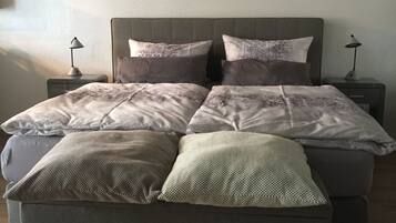 1 bedroom, desk, soundproofing, free WiFi