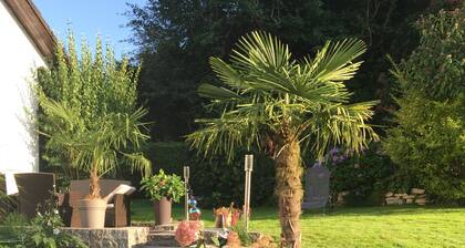 Apartment mit Burgblick im Grünen, Familie Held