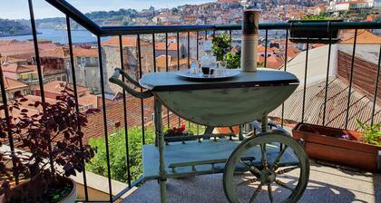 MyriverPlace N.2 - PORTO Riverfront Apartment With Breathtaking Views