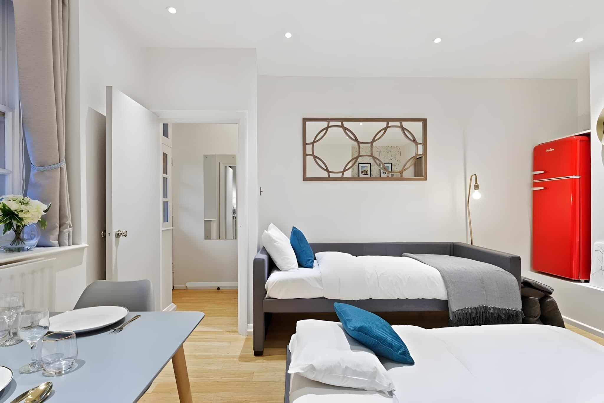 1 slaapkamer, een strijkplank/strijkijzer, internet, beddengoed