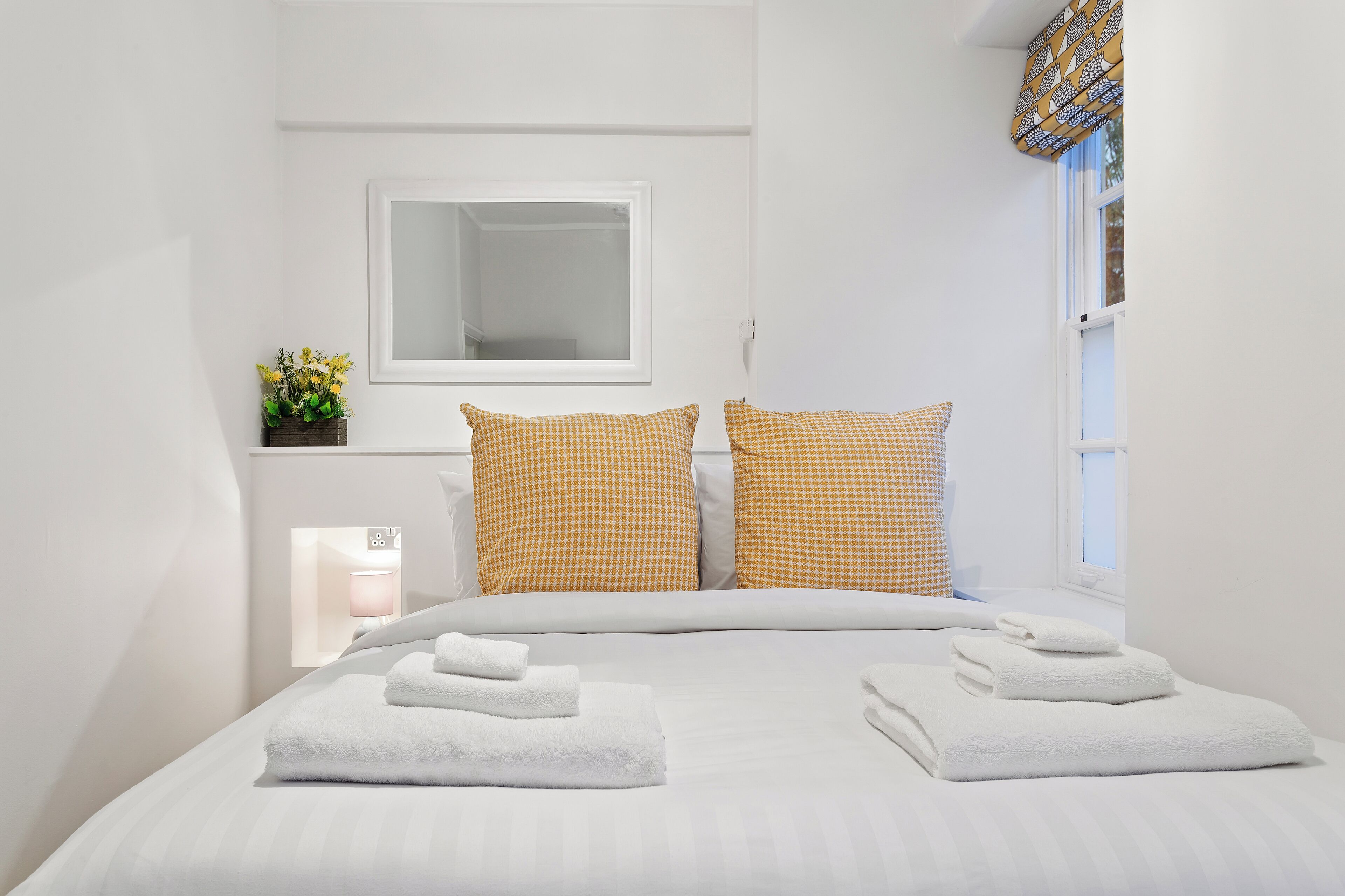 1 habitación, tabla de planchar con plancha, internet y ropa de cama 