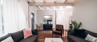 Luxury Modern home minutes from Downtown Chicago