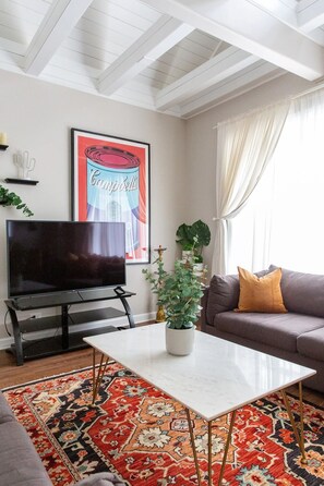 Smart TV, estéreo y impresora 