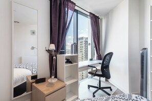 2 chambres, fer et planche Ă repasser, accĂšs Internet, draps fournis