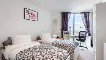 2 bedrooms, iron/ironing board, Internet, bed sheets