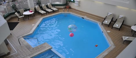 Innenpool, beheizter Pool
