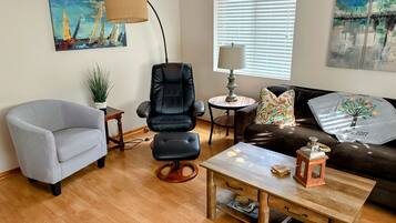 Smart-TV, DVD-Player, Bücher