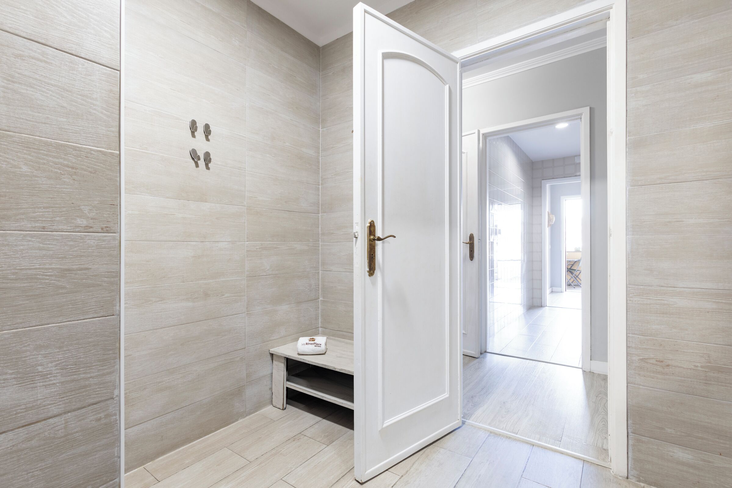 Combined shower/tub, hair dryer, towels, soap