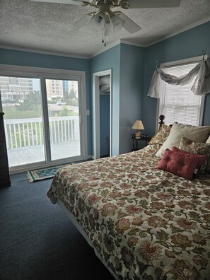 5 bedrooms, iron/ironing board, WiFi