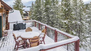 Outdoor dining - Elk Creek | Big Sky! (Big Sky)