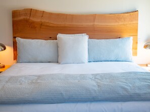 3 Schlafzimmer, Bügeleisen/Bügelbrett, WLAN, Bettwäsche