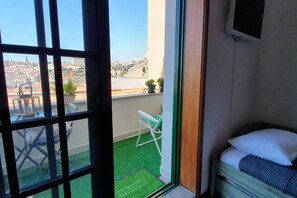 Interior - MyriverPlace N.4 - PORTO Riverfront Apartment with TERRACE breathtaking views (Vila Nova de Gaia)