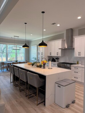 Private kitchen - East Atlanta Retreat for The World Cup! (Atlanta)