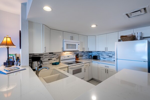 Fridge, microwave, oven, stovetop