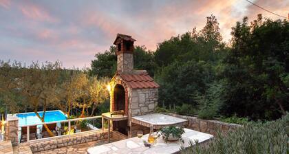 Nice Home in Rukavac With Wifi and 4 Bedrooms