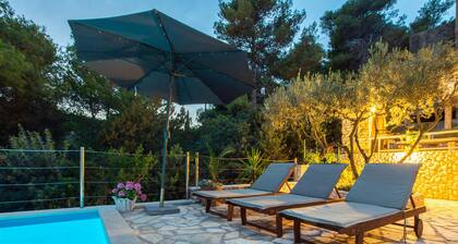 Nice Home in Rukavac With Wifi and 4 Bedrooms