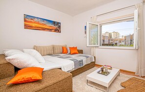 Apartment | 1 bedroom, free WiFi, bed sheets