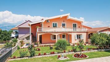 Apartment | Exterior