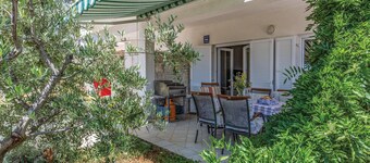 Stunning Apartment in Pavicini With Wifi and 1 Bedrooms