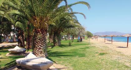 Awesome Home in Nea Makri With Wifi and 3 Bedrooms