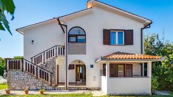 Apartment | Exterior