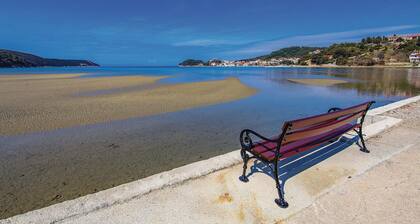 Stunning Home in Kampor With Wifi and 2 Bedrooms