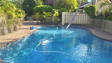 House | Pool | Outdoor pool