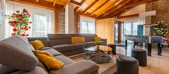 XXXL Villa Ancora with heated pool and jacuzzi, for 24 guests