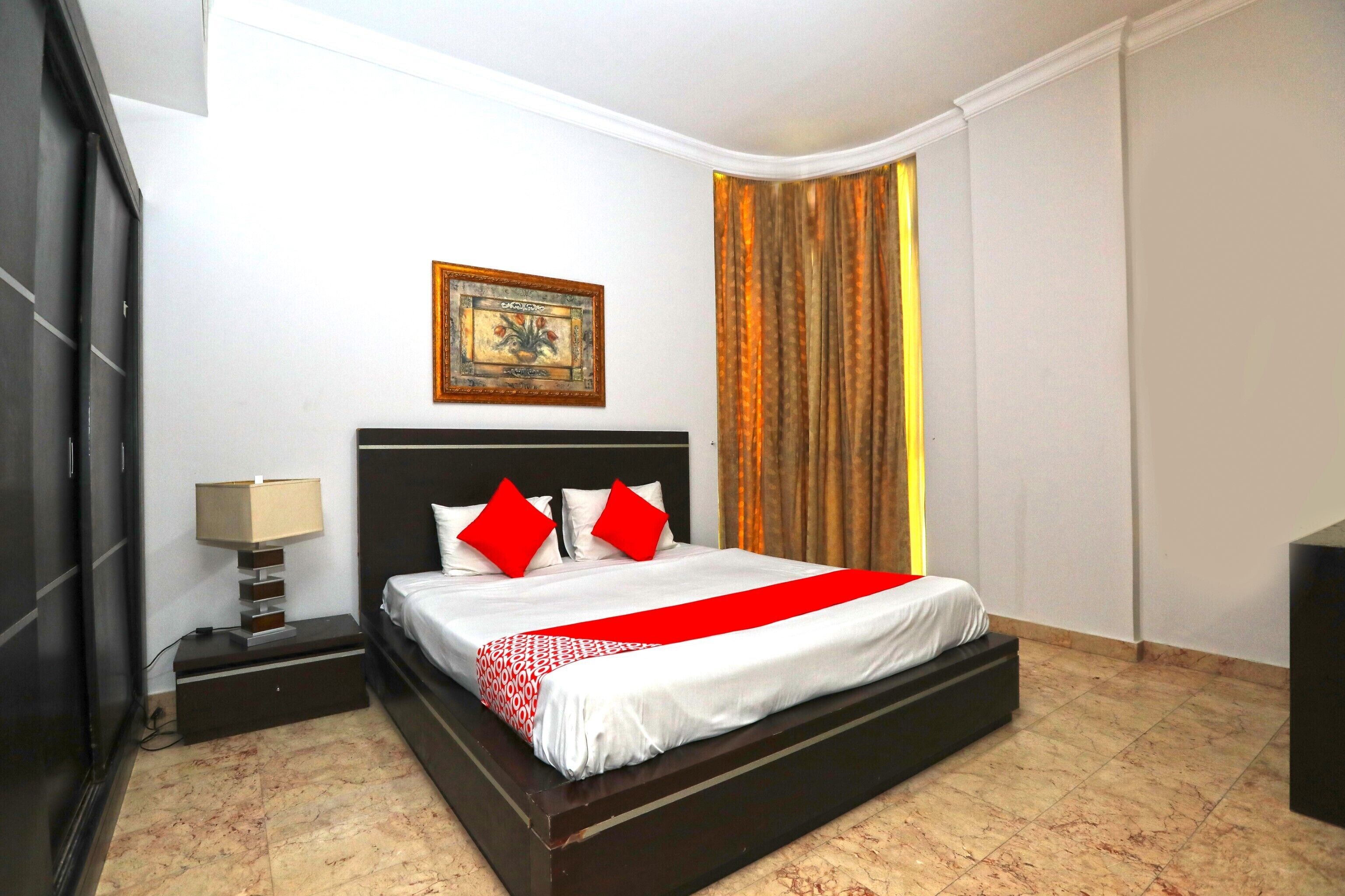 Apartment, 2 Bedrooms | Iron/ironing board, bed sheets