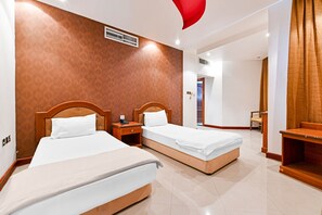 Deluxe Twin Room - OYO 118 Revira Hotel (Manama)