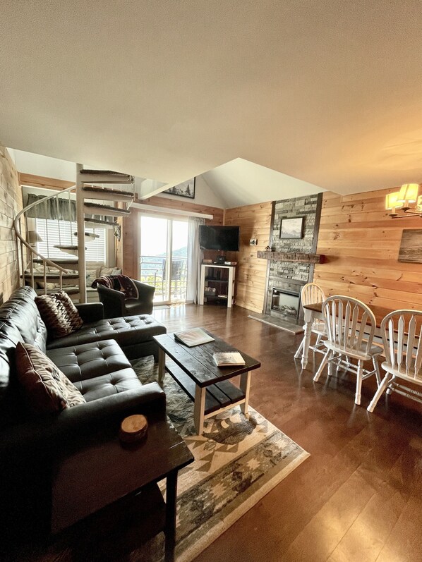 Smart TV, fireplace, DVD player