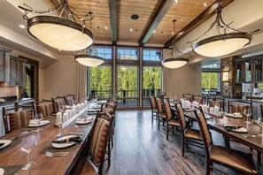Dining - Alpine Peak Lodge (Big Sky)