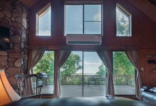 Ridgeview Mountain Cabin