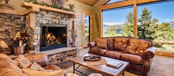 Aspen Leaf Chalet Vacation Home at Windcliff