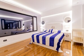 6 bedrooms, iron/ironing board, free WiFi, bed sheets