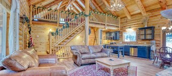 Authentic Log Cabin with Luxuries