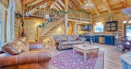 Authentic Log Cabin with Luxuries