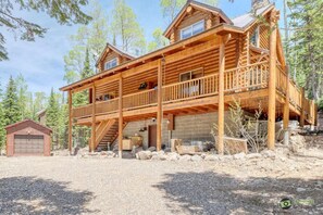 Exterior - Authentic Log Cabin with Luxuries (Brian Head)