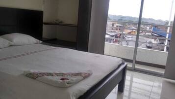 واي فاي مجانًا وملاءات أسرّة