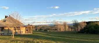 Charming Mudbrick Country Cottage