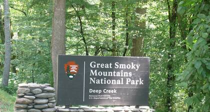 Blue Mountain Cottage near Deep Creek Campground