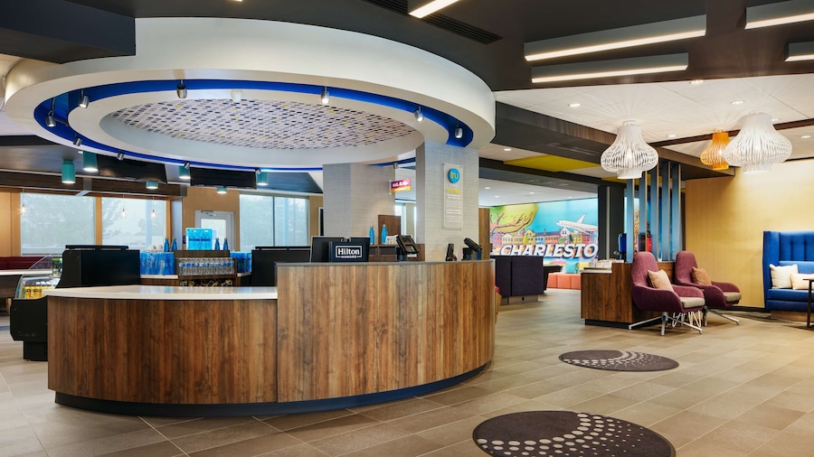 Tru by Hilton Charleston Airport