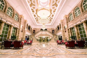 Reception - Wyndham Grand Kunming East (Kunming)