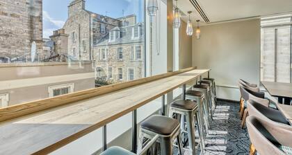 Premier Inn Edinburgh Cc Waverley