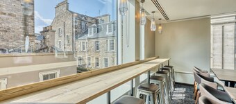 Premier Inn Edinburgh Cc Waverley