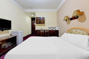 Standard Room | Free WiFi, bed sheets - OYO 119 Le Vondome (Manama)