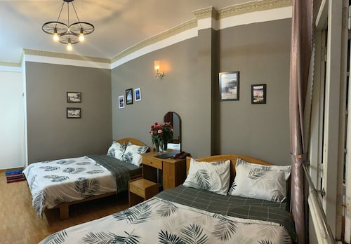 Tọa lạc tại vị trí đắc địa ở Đà Lạt Khu trung tâm cacsch chợ đêm 300m