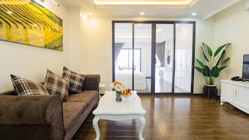 Panoramic Suite | Living room